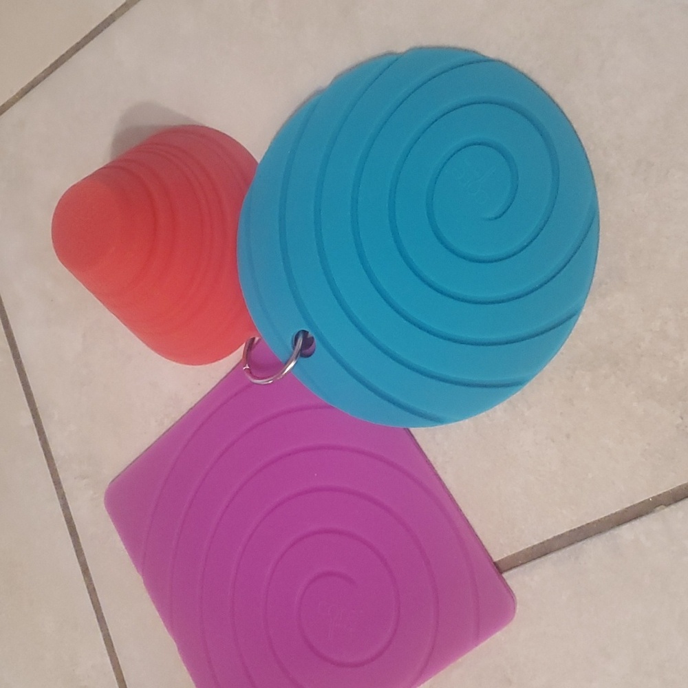 Core Kitchen Mulricolored Silicone Jar Grip Set NWOT